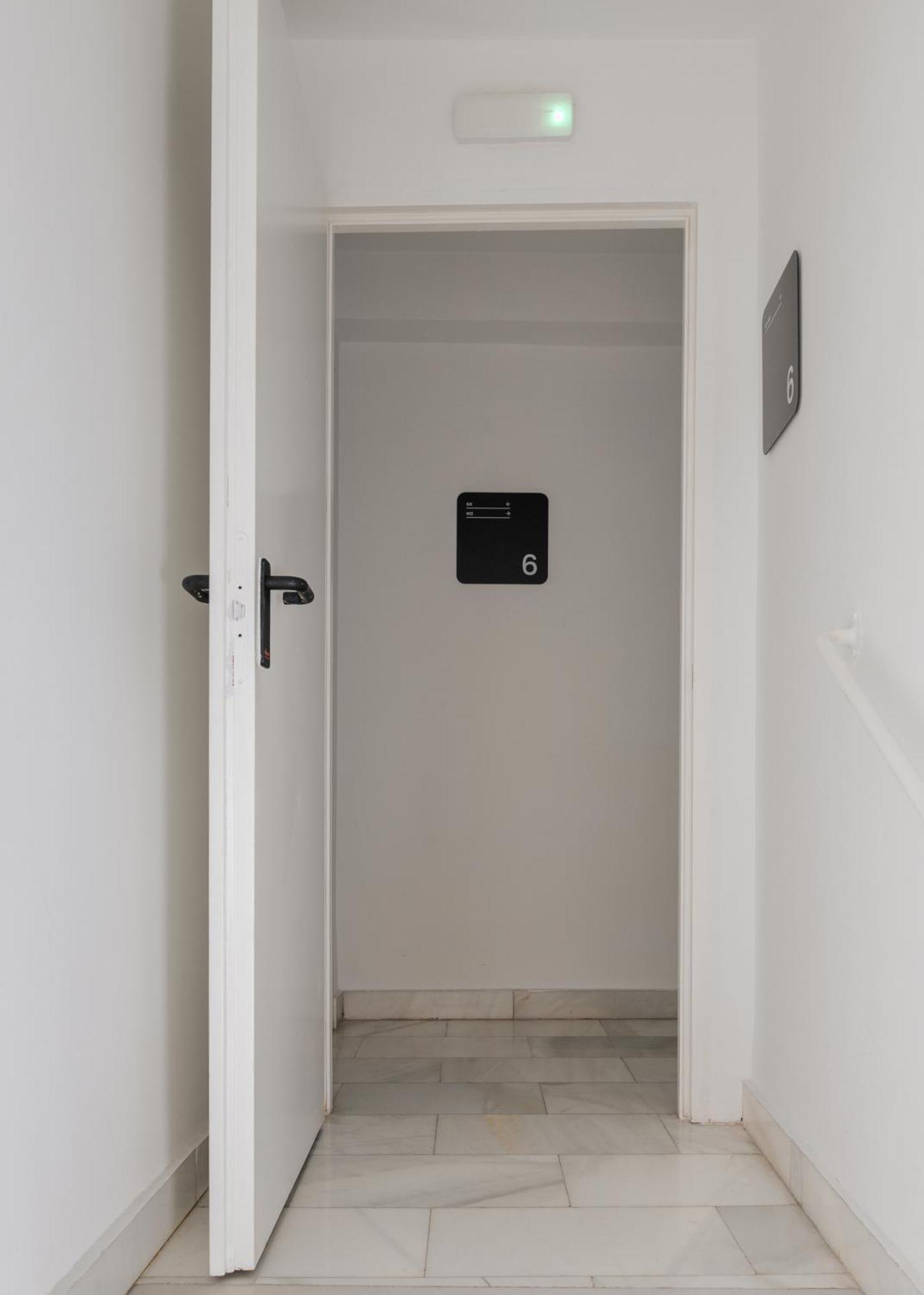 Sonder Santa Ana Aparthotel Madrid Exterior photo