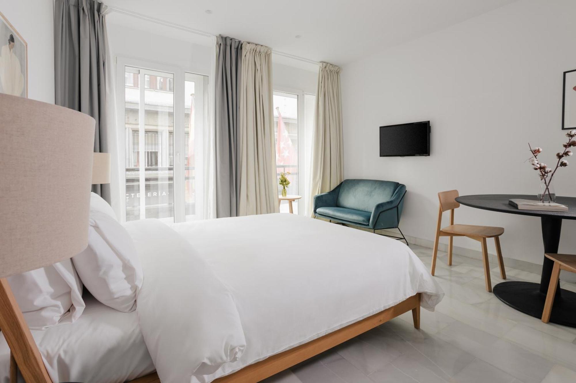 Sonder Santa Ana Aparthotel Madrid Exterior photo