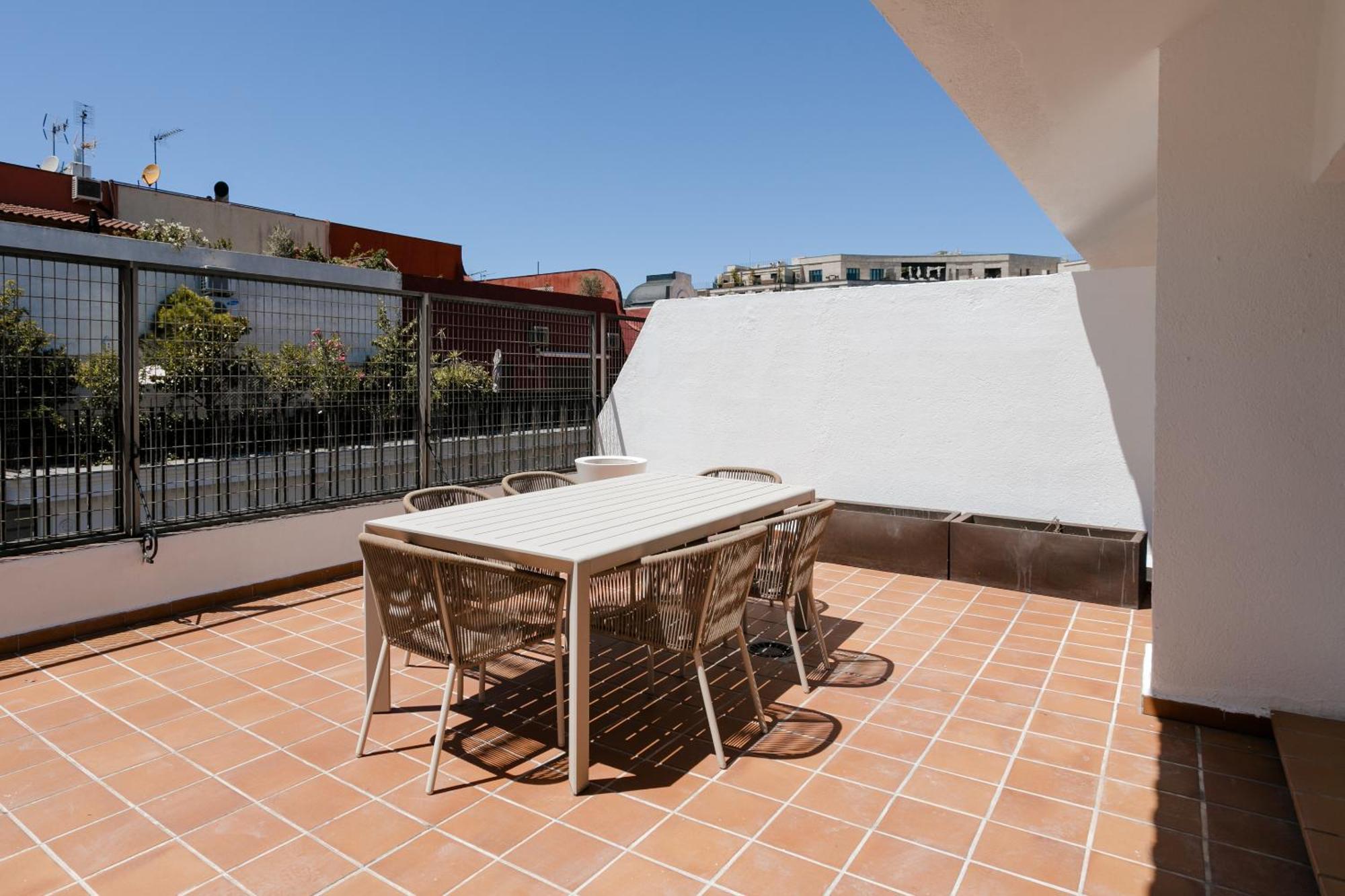 Sonder Santa Ana Aparthotel Madrid Exterior photo